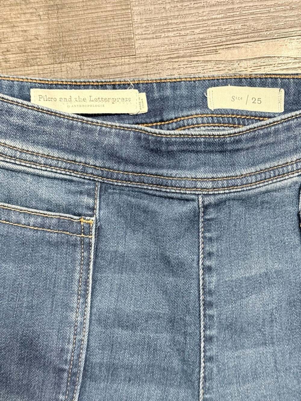 Pilcro and the Letterpress High-Rise Cropped Bootcut Jeans with Side Zip - Picture 11 of 14